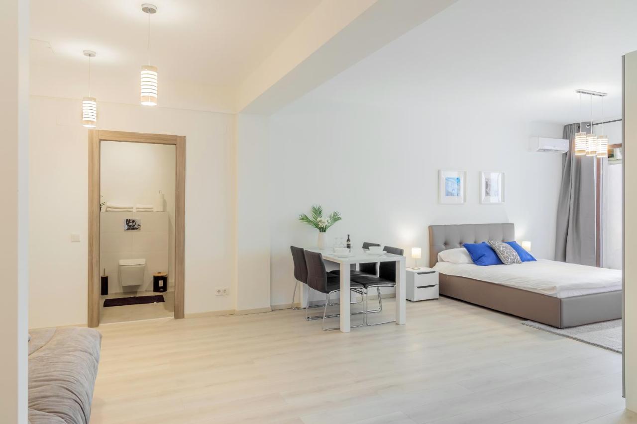 Atlas Unirii: Upscale Flats In The Heart Of Bucharest! Exterior photo